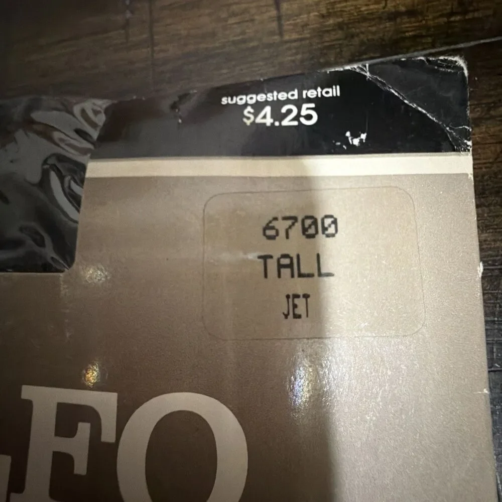 Lot of 4 Pantyhose Size C Hanes, Adolfo, Geoffrey Beene & Fredrick & Nelson